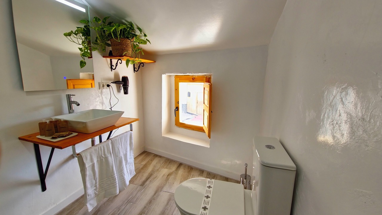 Photo of Bathroom in Aldeanueva de Barbarroya