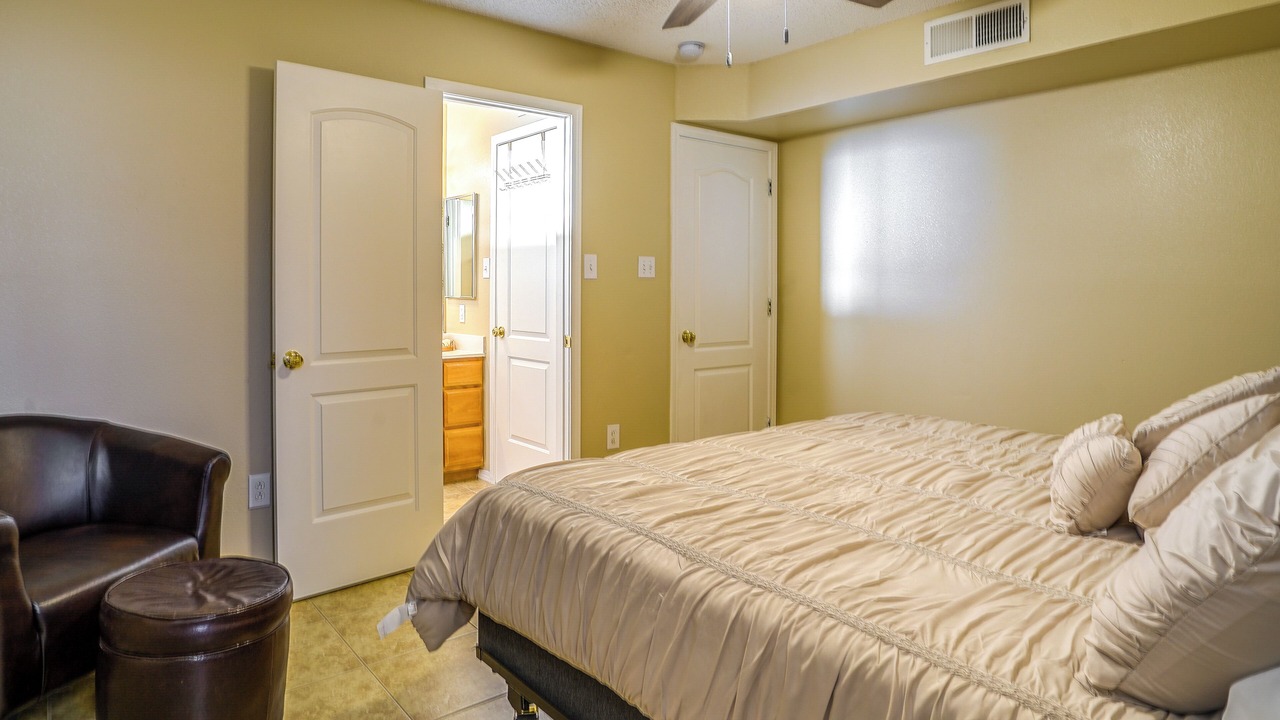 Photo of Bedroom in Biggs Field