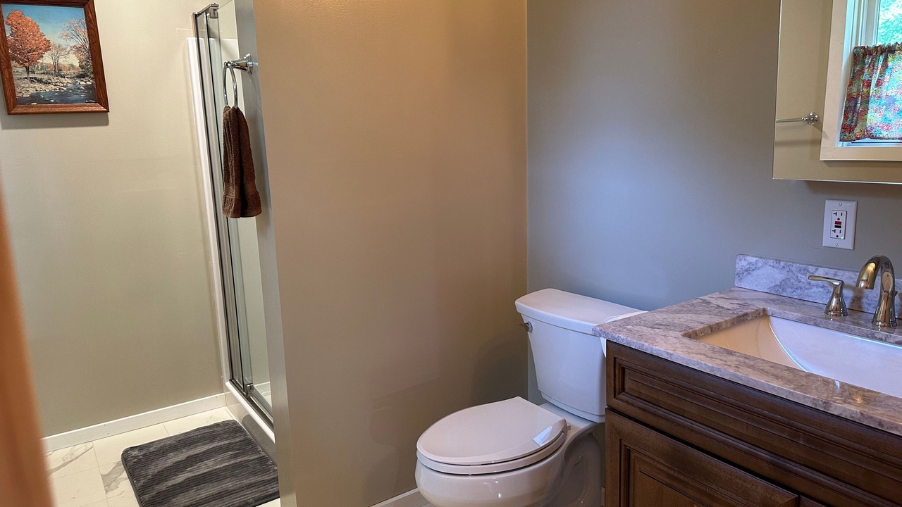 Photo of Others in Mac Mahan