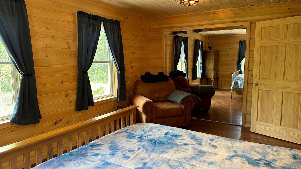 Photo of Bedroom in Mac Mahan