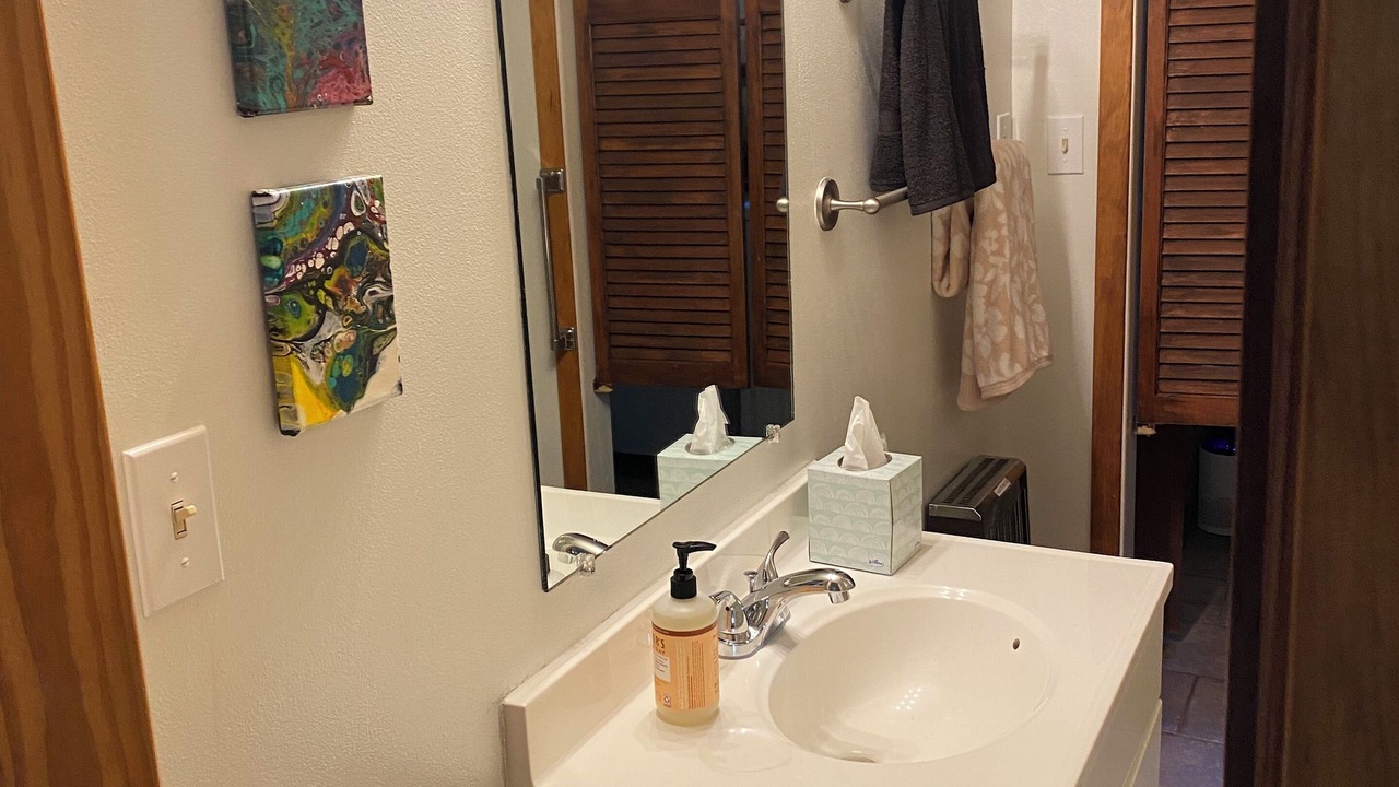 Photo of Bathroom in Higden