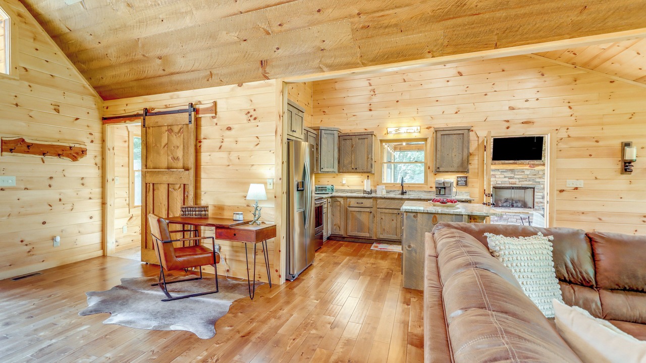 Photo of Livingroom in Mineral Bluff