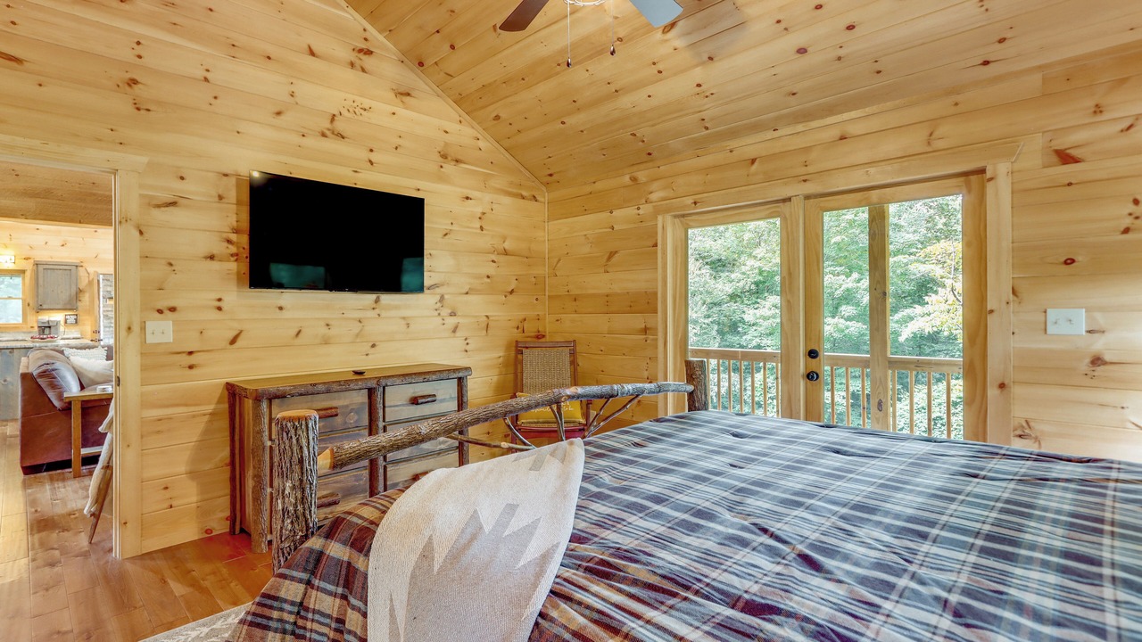 Photo of Bedroom in Mineral Bluff