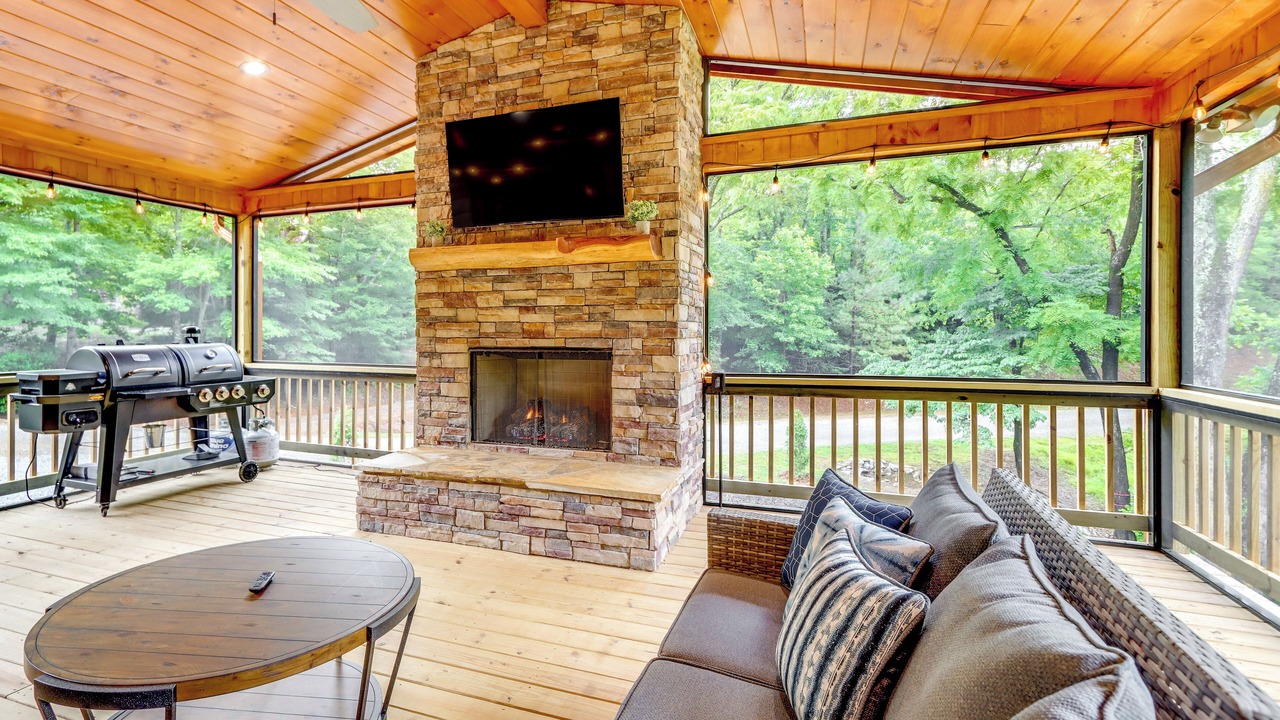 Photo of Livingroom in Mineral Bluff