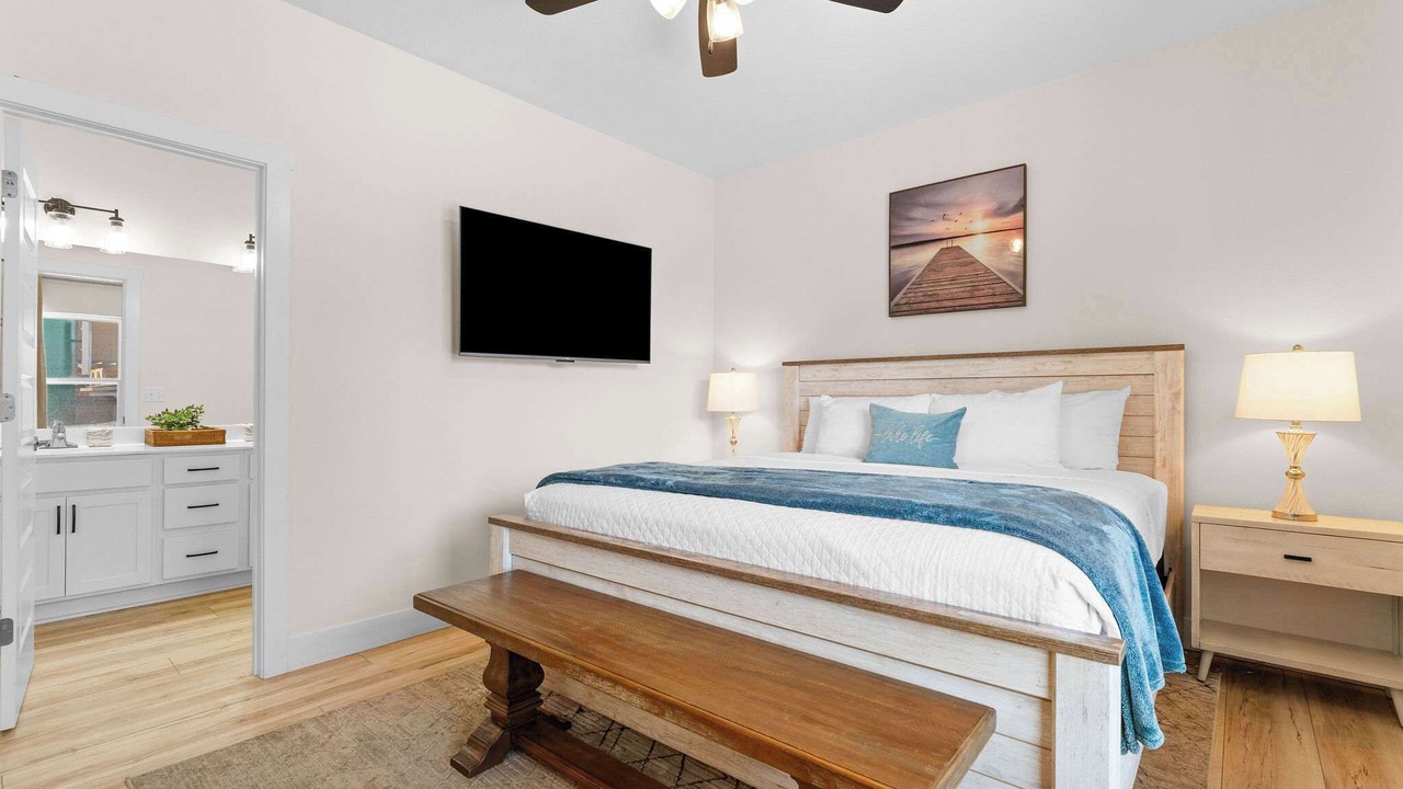 Photo of Bedroom in Kimberling City