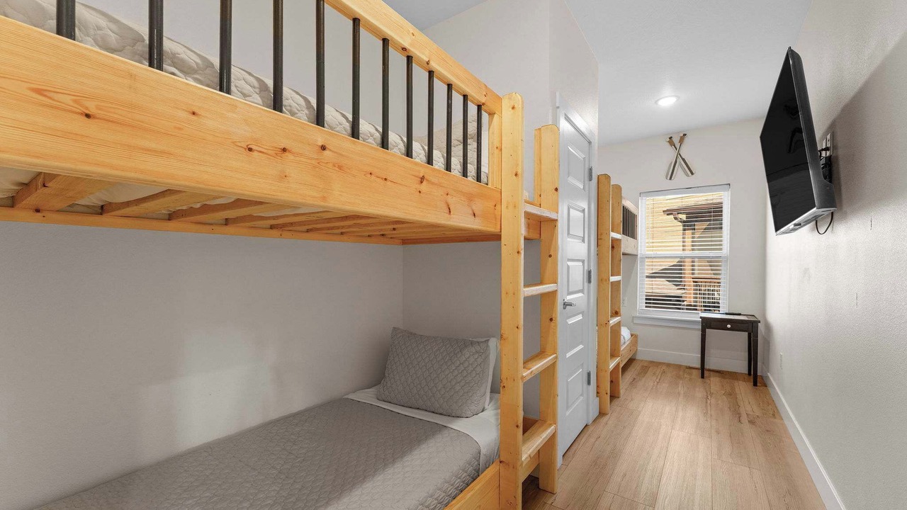 Photo of Bedroom in Kimberling City