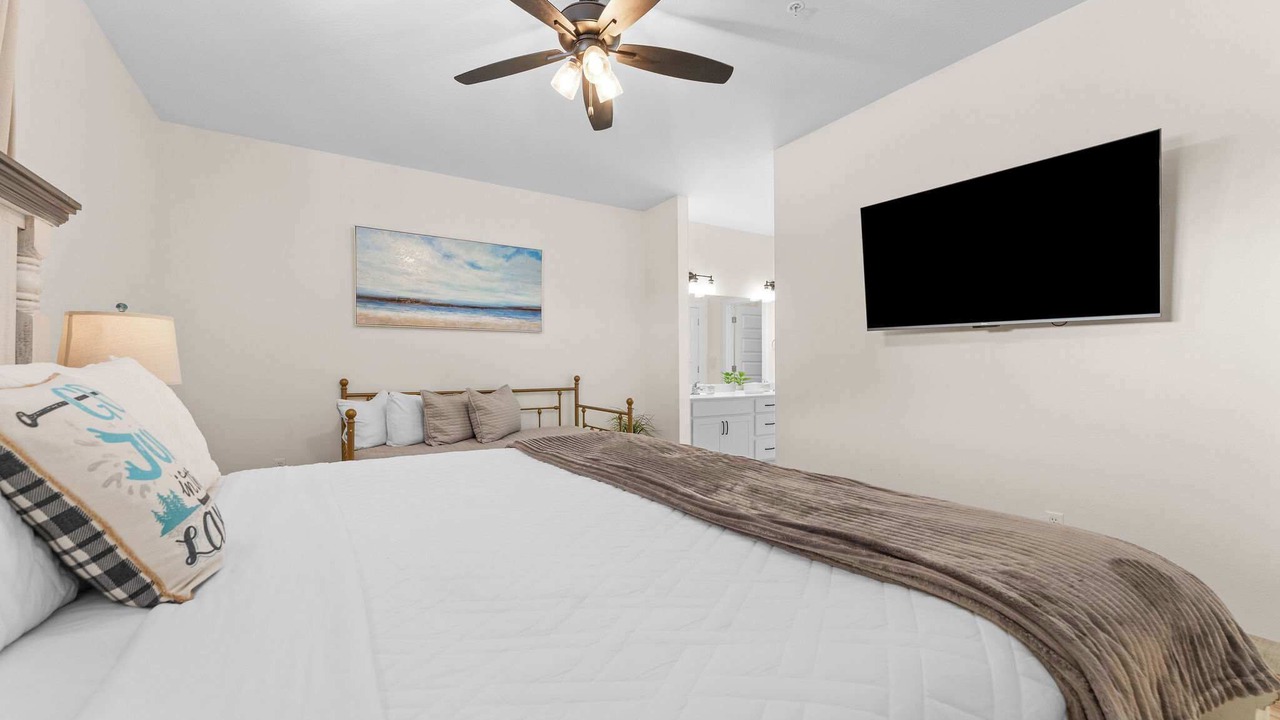 Photo of Bedroom in Kimberling City