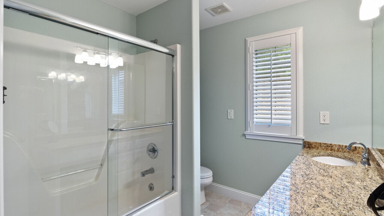 Photo of Bathroom in Linn Creek