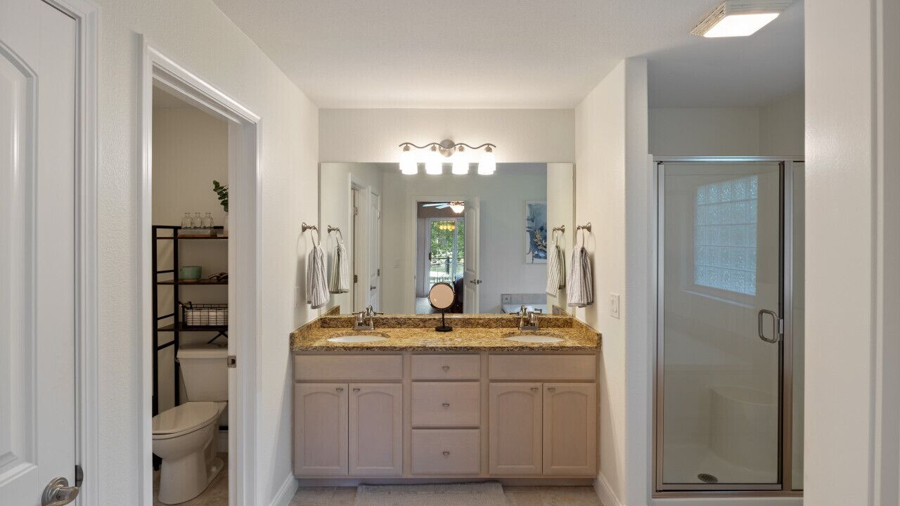 Photo of Bathroom in Linn Creek