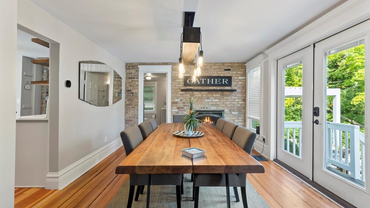 Photo of Livingroom in Fontana-on-Geneva Lake