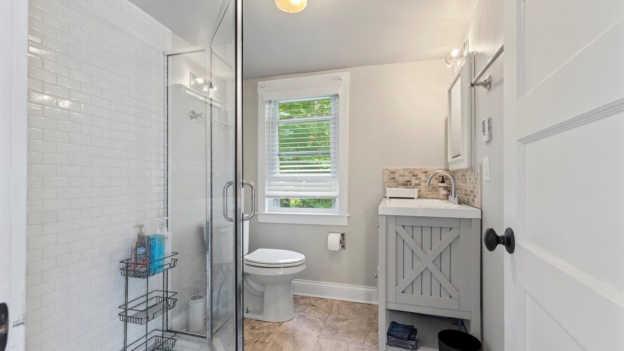 Photo of Bathroom in Fontana-on-Geneva Lake
