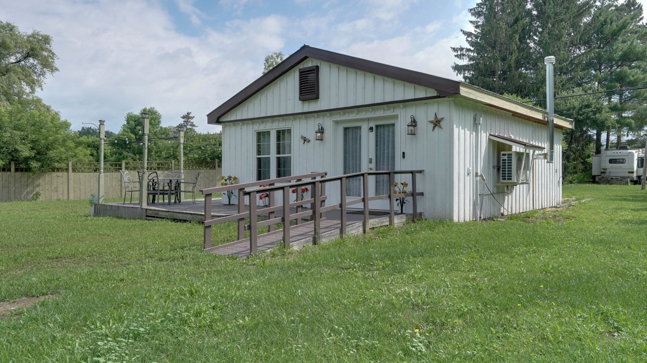 Photo of Patio Balcony in Black Creek