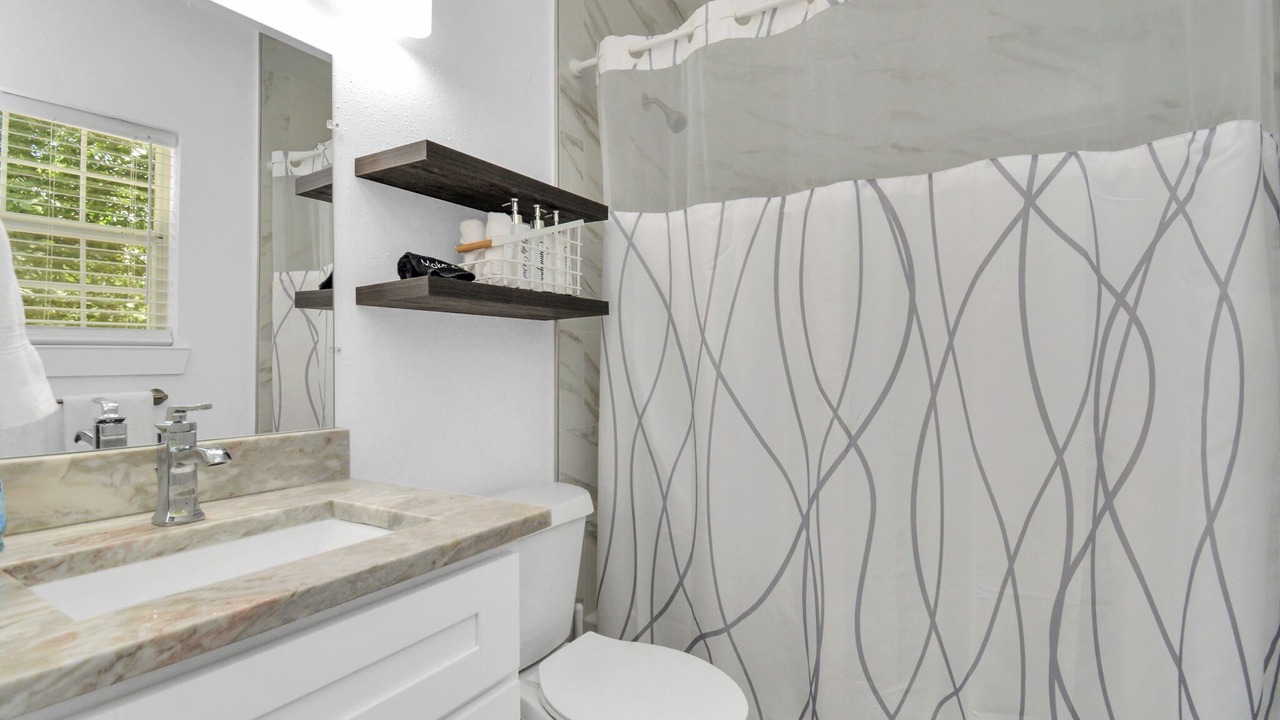Photo of Bathroom in South Central Houston