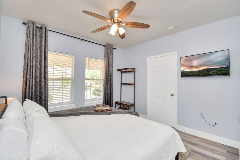 Photo of Bedroom in South Central Houston