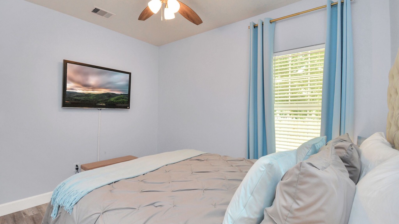 Photo of Bedroom in South Central Houston