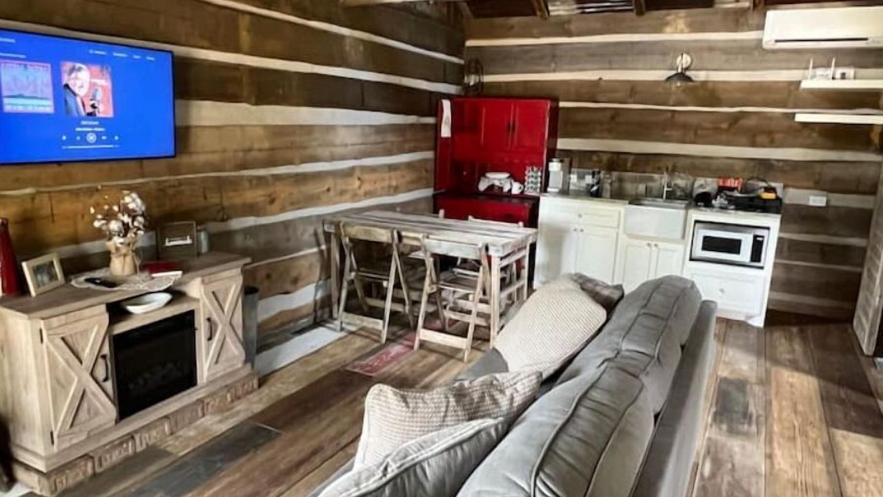 Photo of Livingroom in Montgomery
