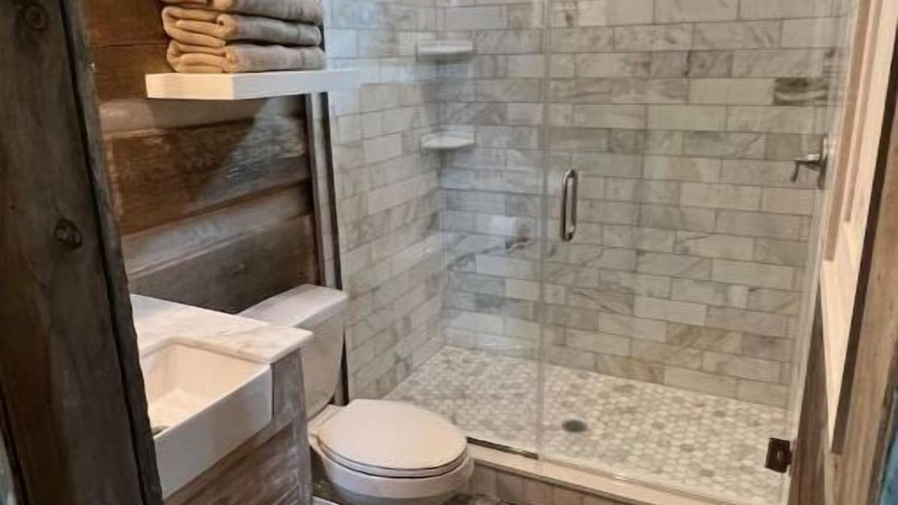 Photo of Bathroom in Montgomery