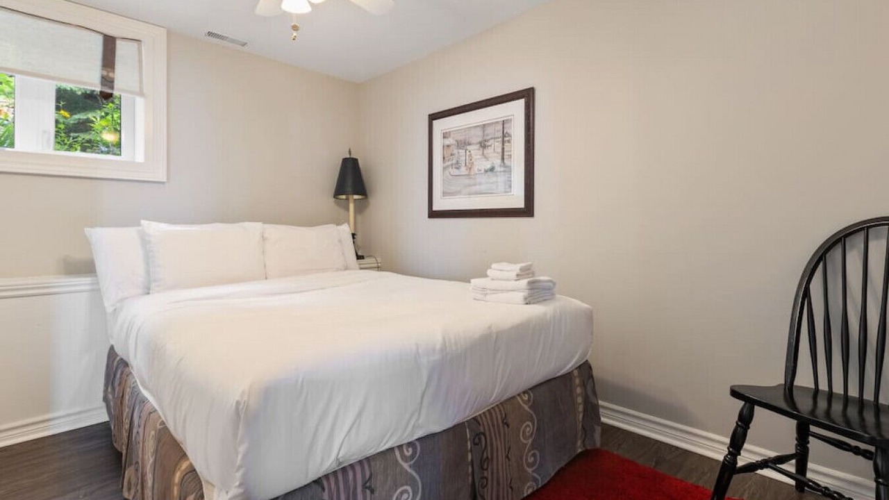 Photo of Bedroom in Meaford