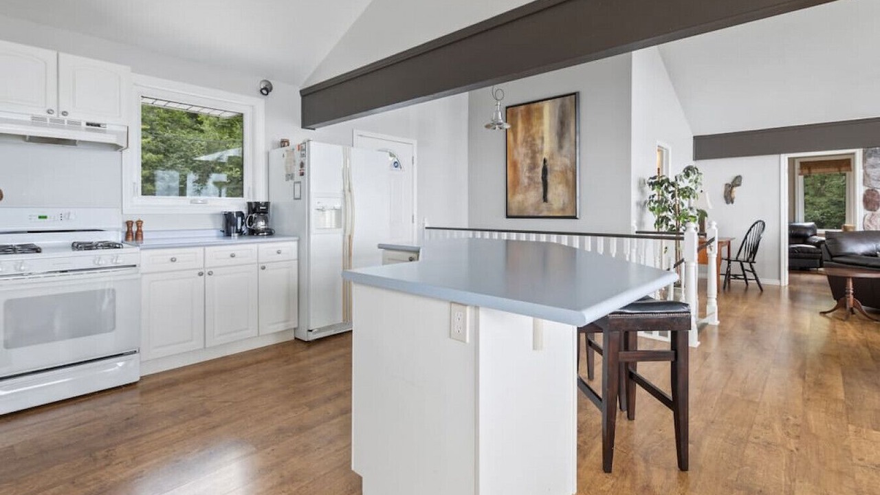 Photo of Kitchen in Meaford