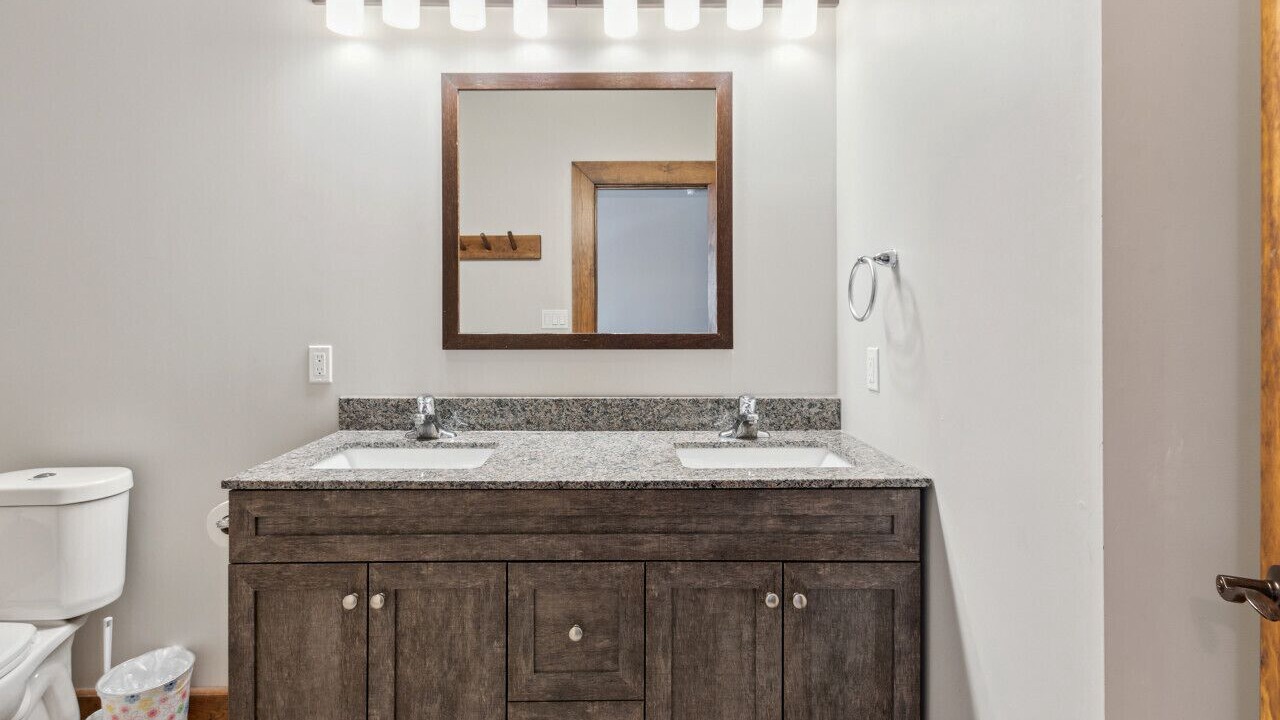Photo of Bathroom in The Blue Mountains