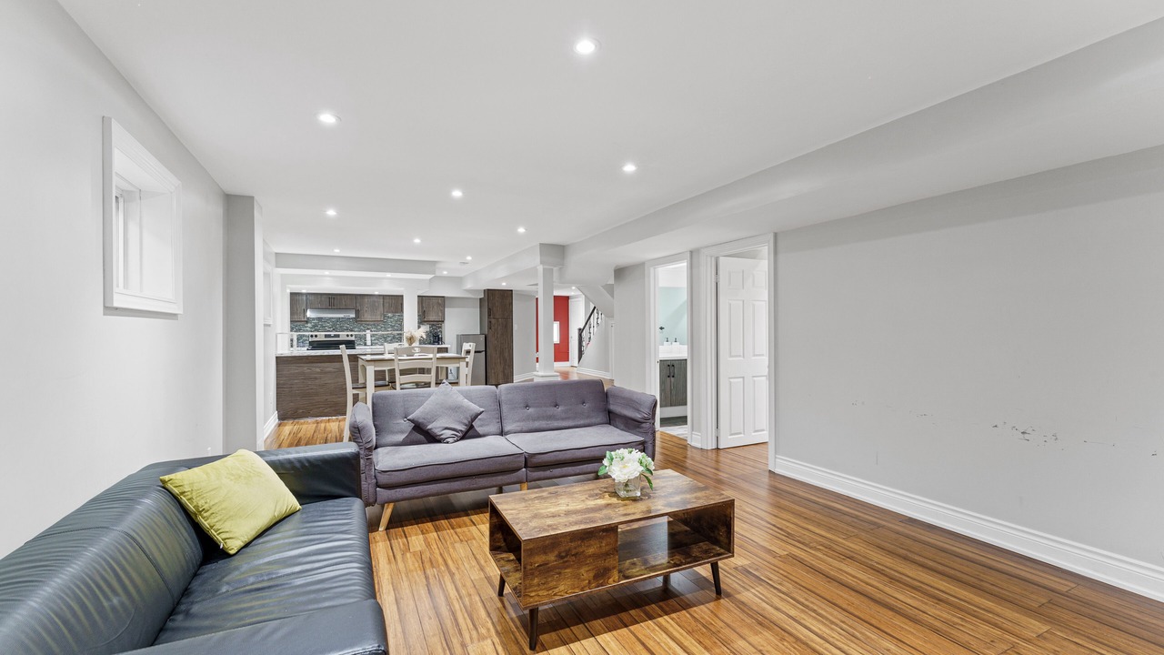 Photo of Livingroom in Whitby