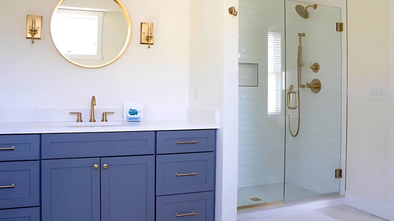 Photo of Bathroom in Union Pier