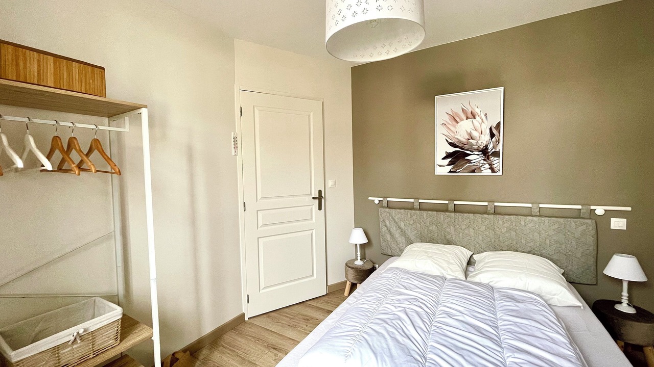 Photo of Bedroom in Lanobre