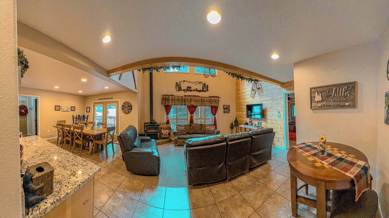 Photo of Livingroom in Sierra Cedars