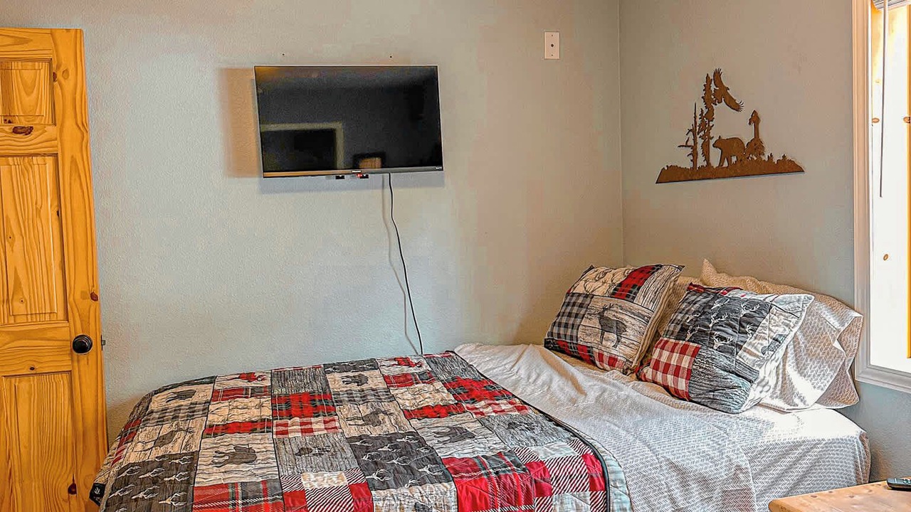 Photo of Bedroom in Sierra Cedars