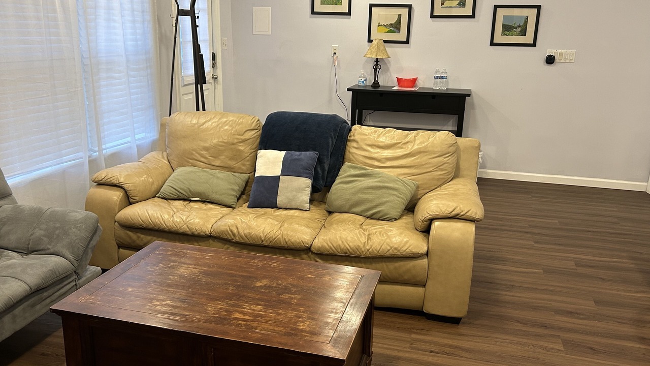 Photo of Livingroom in Chapel Hill