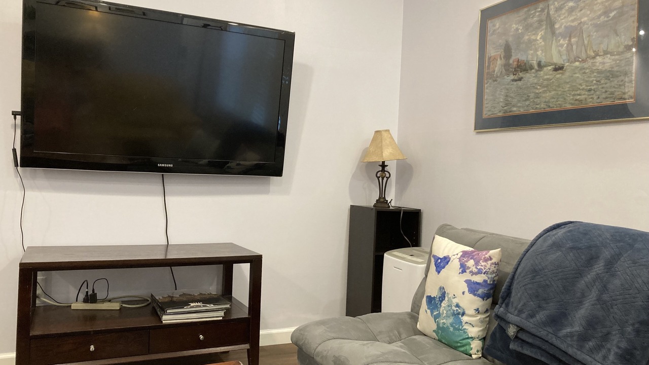 Photo of Livingroom in Chapel Hill