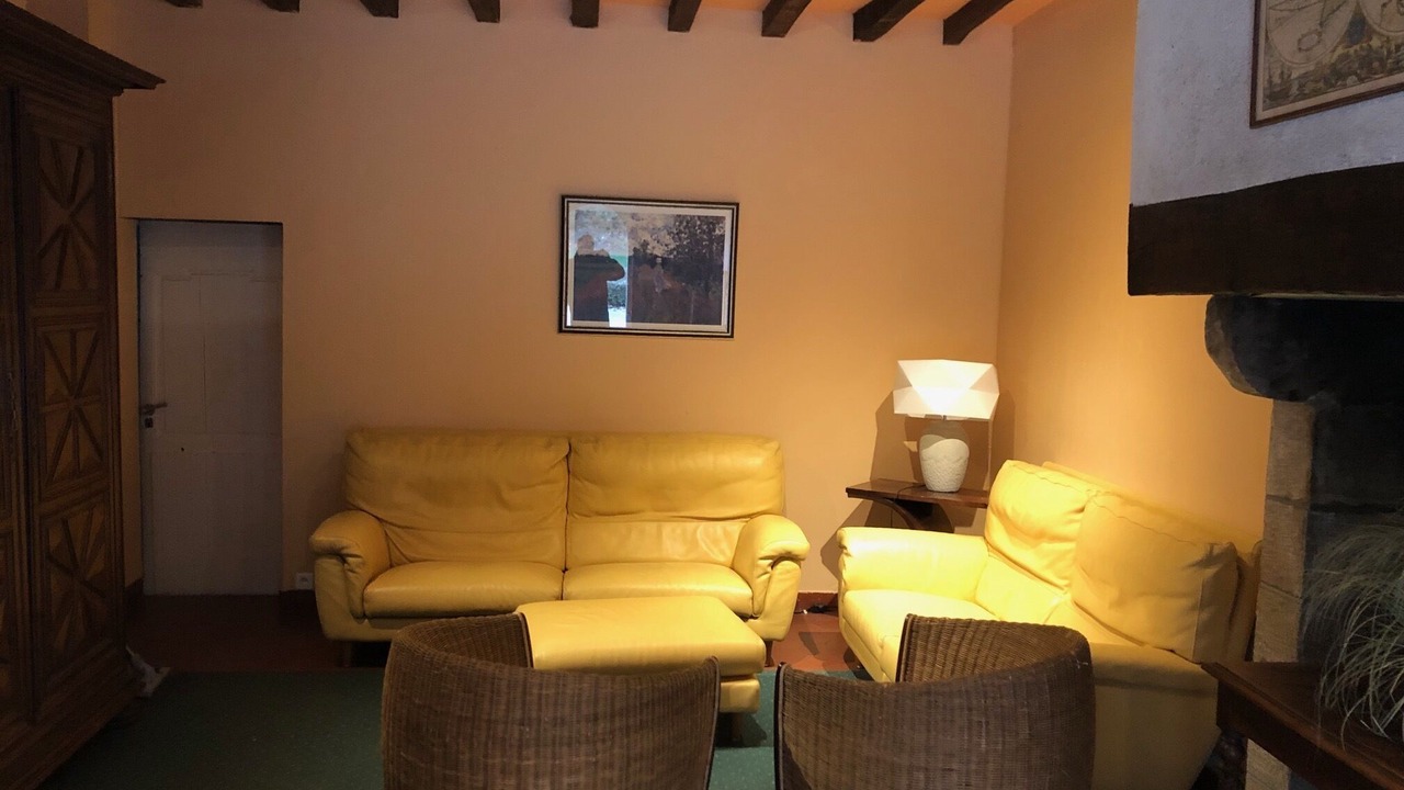 Photo of Livingroom in Becon-les-Granits