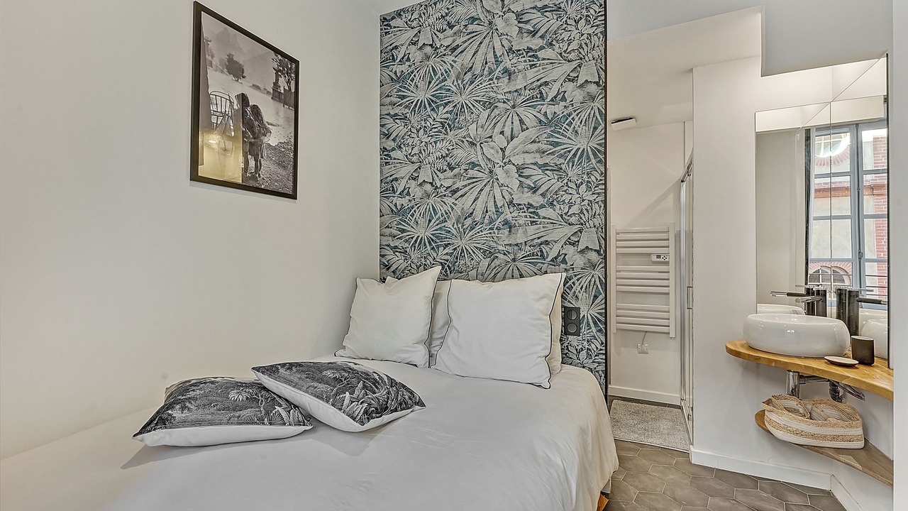 Photo of Bedroom in Saint-Etienne