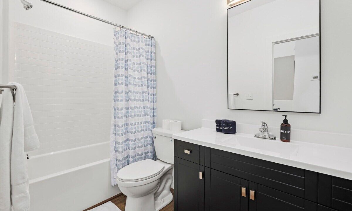 Photo of Bathroom in Sylvan Shores
