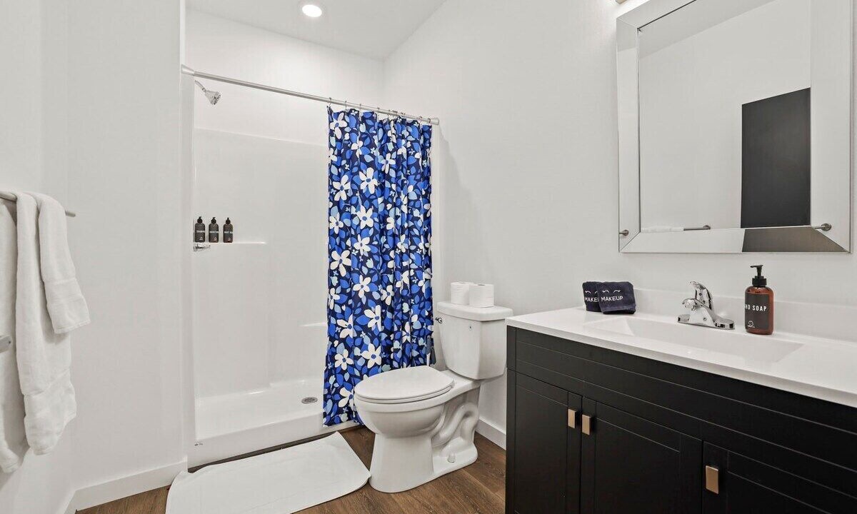 Photo of Bathroom in Sylvan Shores