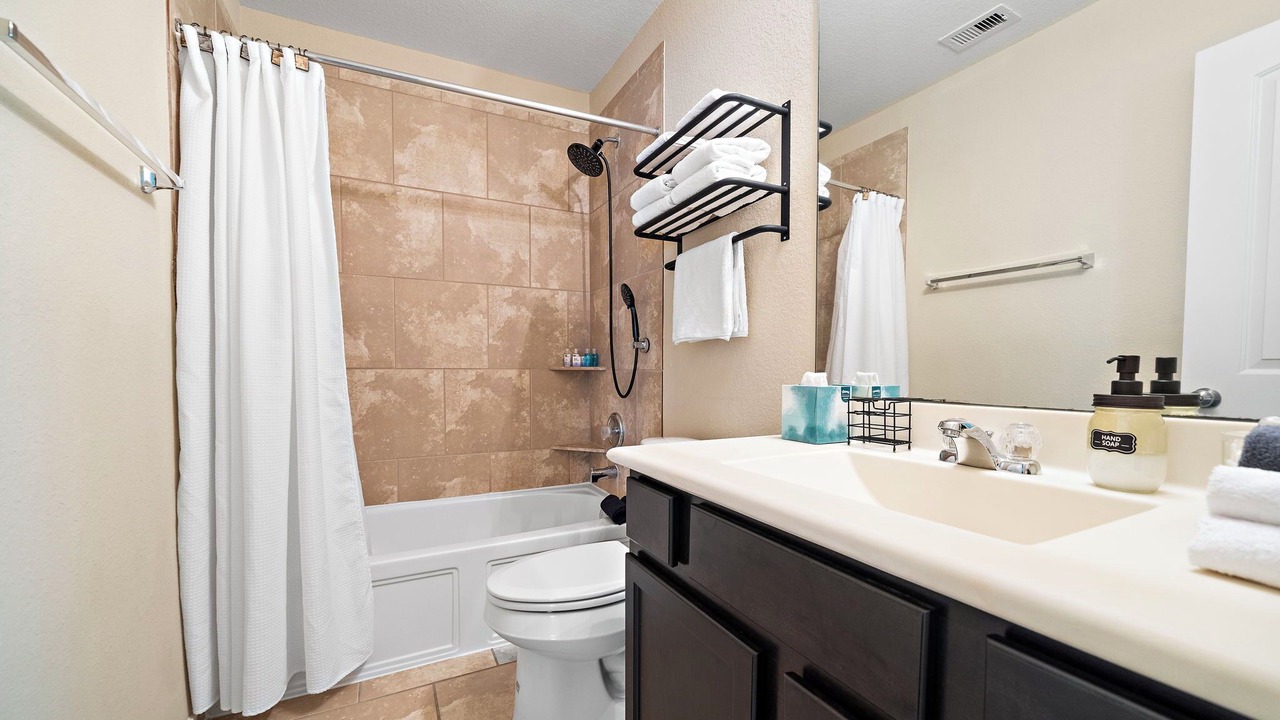 Photo of Bathroom in Humble