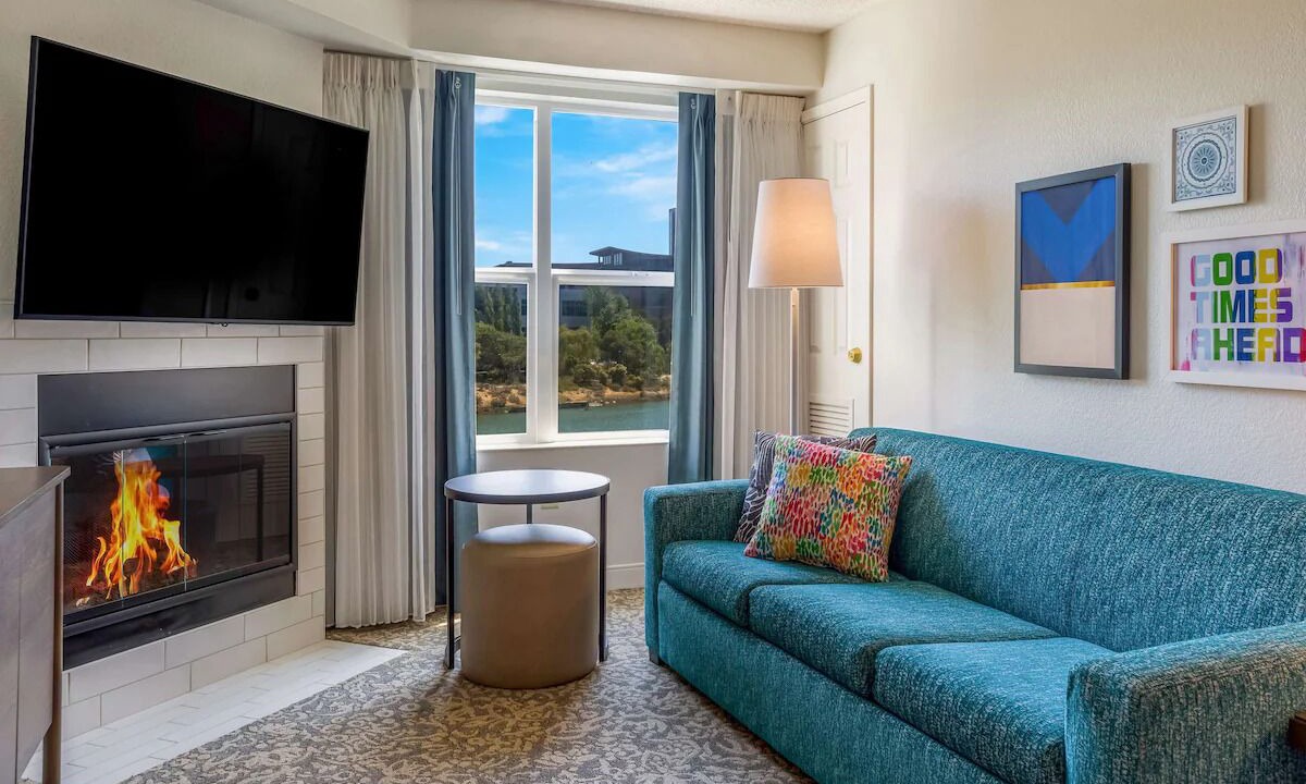 Photo of Livingroom in Oyster Point