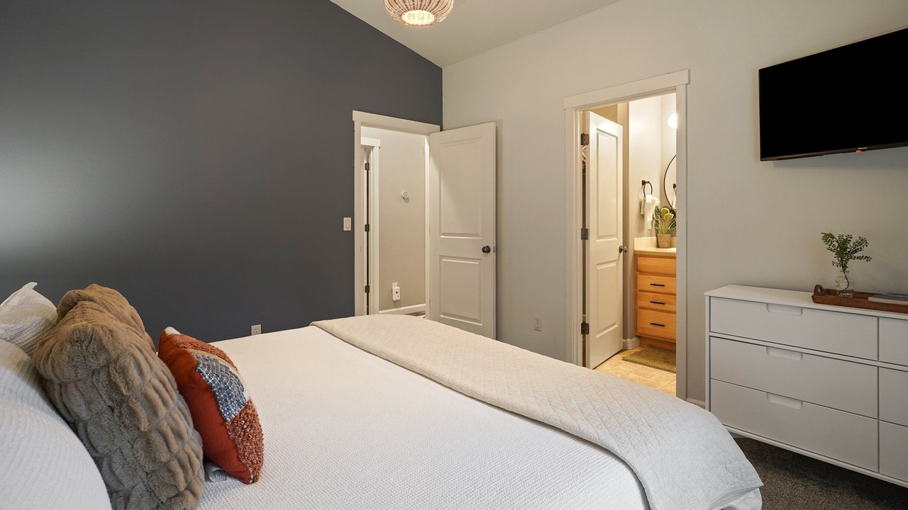 Photo of Bedroom in Boyd Acres