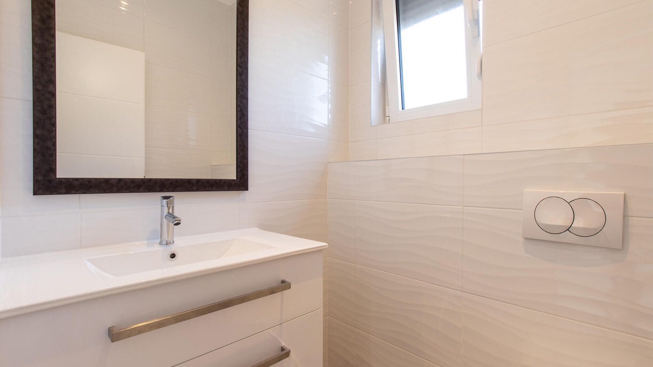Photo of Bathroom in Seline