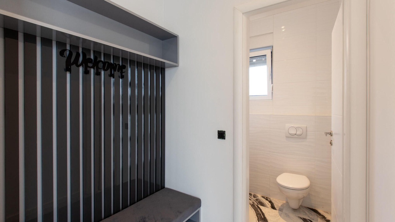 Photo of Bathroom in Seline