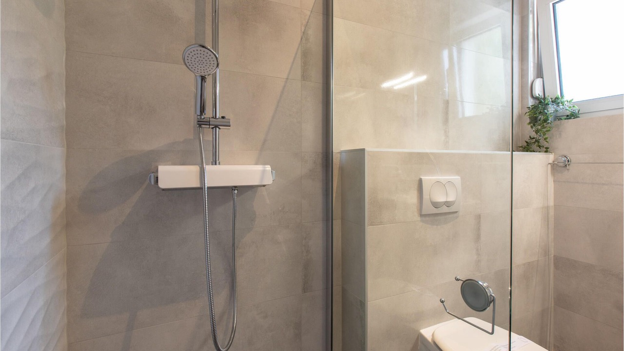 Photo of Bathroom in Seline