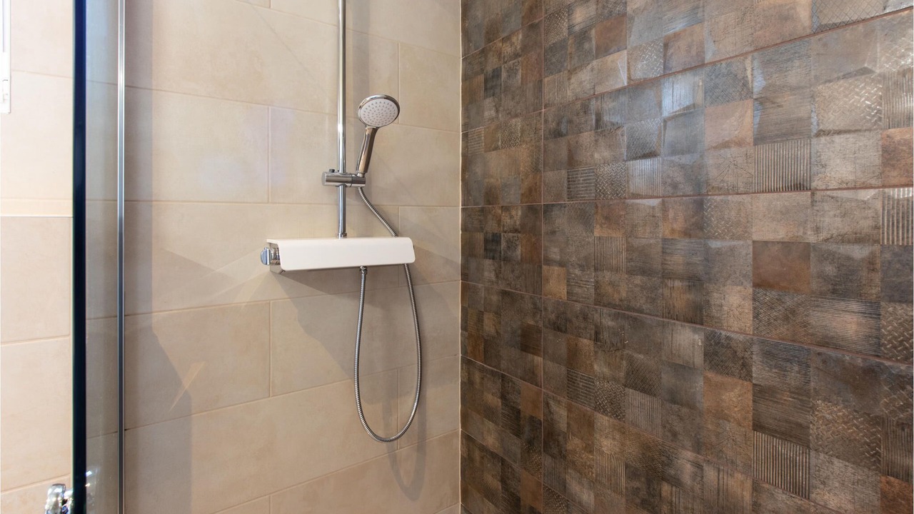 Photo of Bathroom in Seline