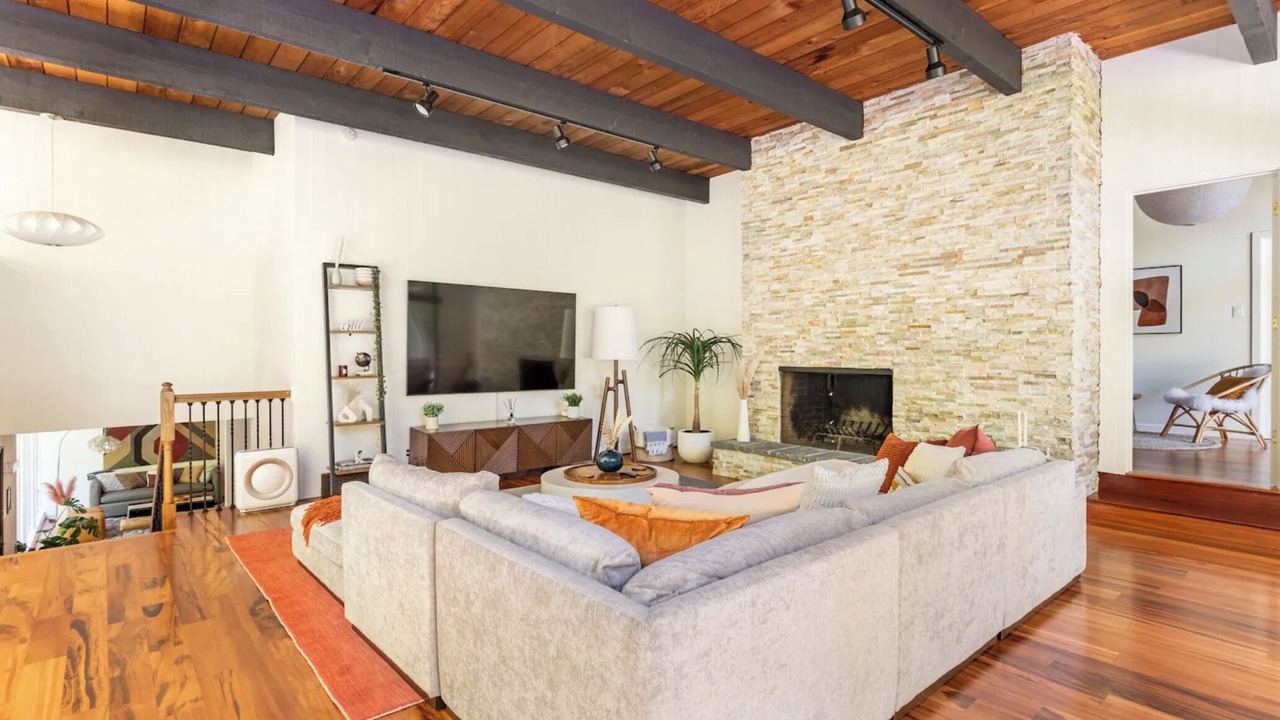 Photo of Livingroom in Redwood City