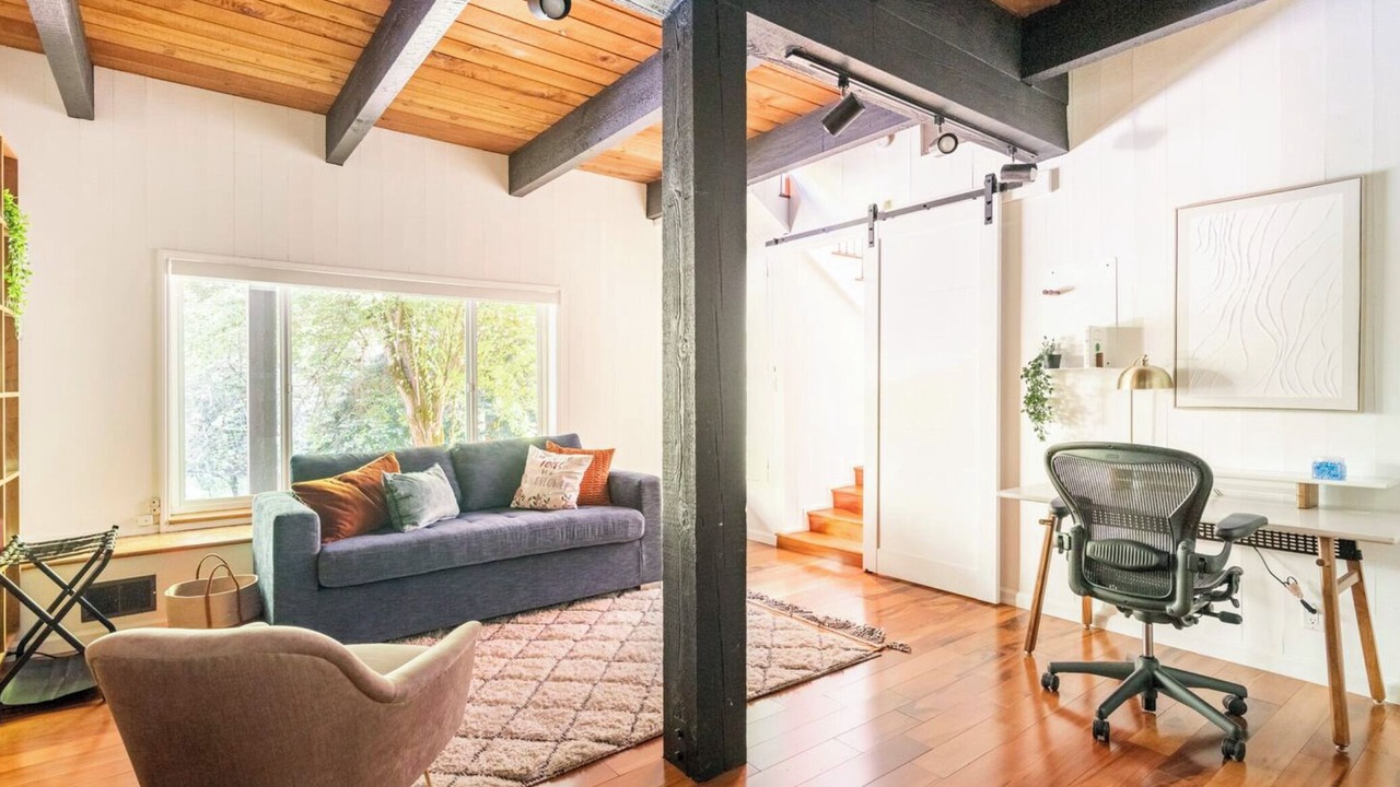 Photo of Livingroom in Redwood City