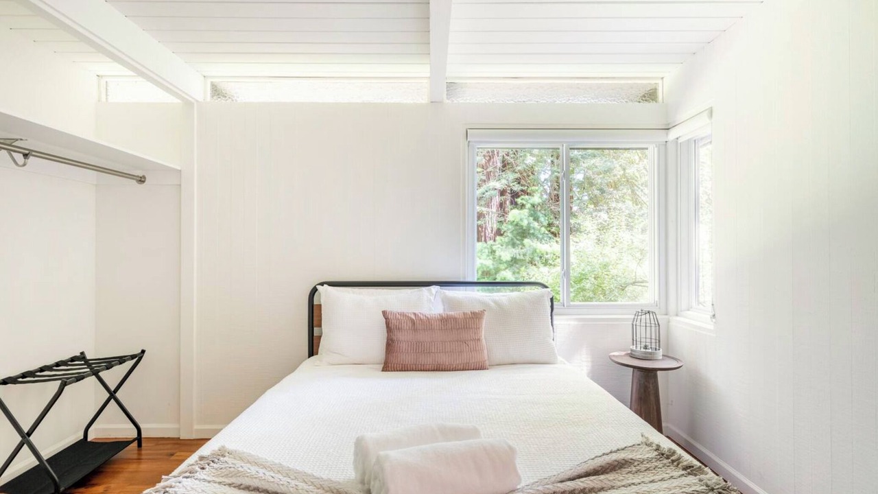 Photo of Bedroom in Redwood City
