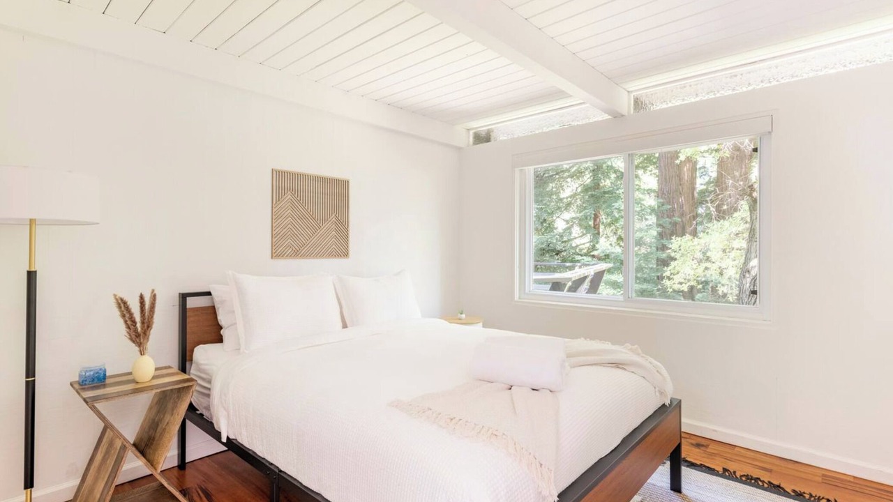 Photo of Bedroom in Redwood City