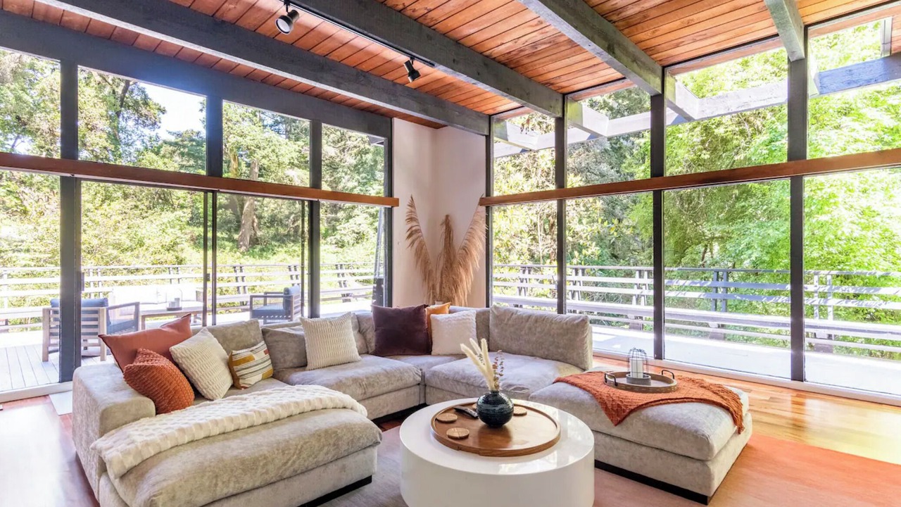 Photo of Livingroom in Redwood City