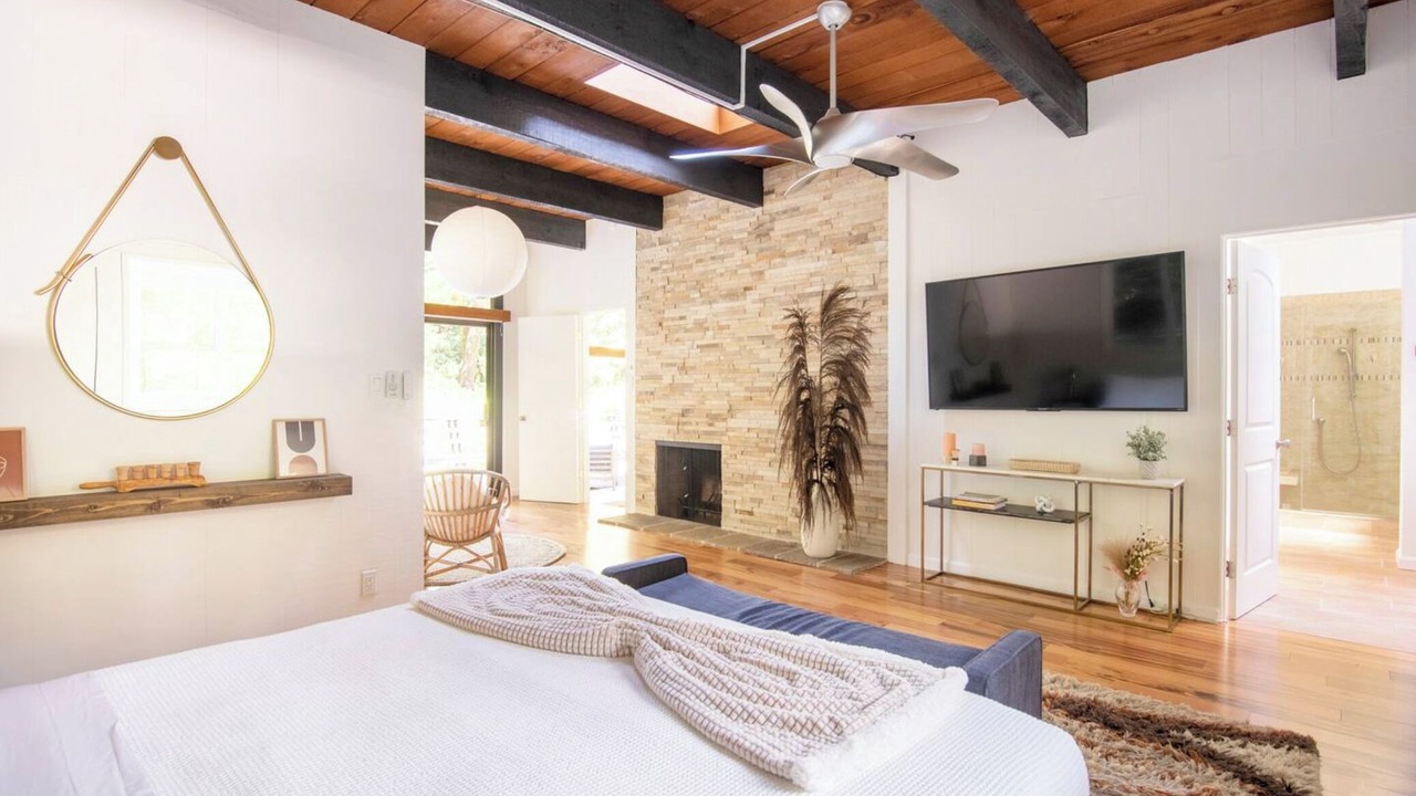 Photo of Bedroom in Redwood City