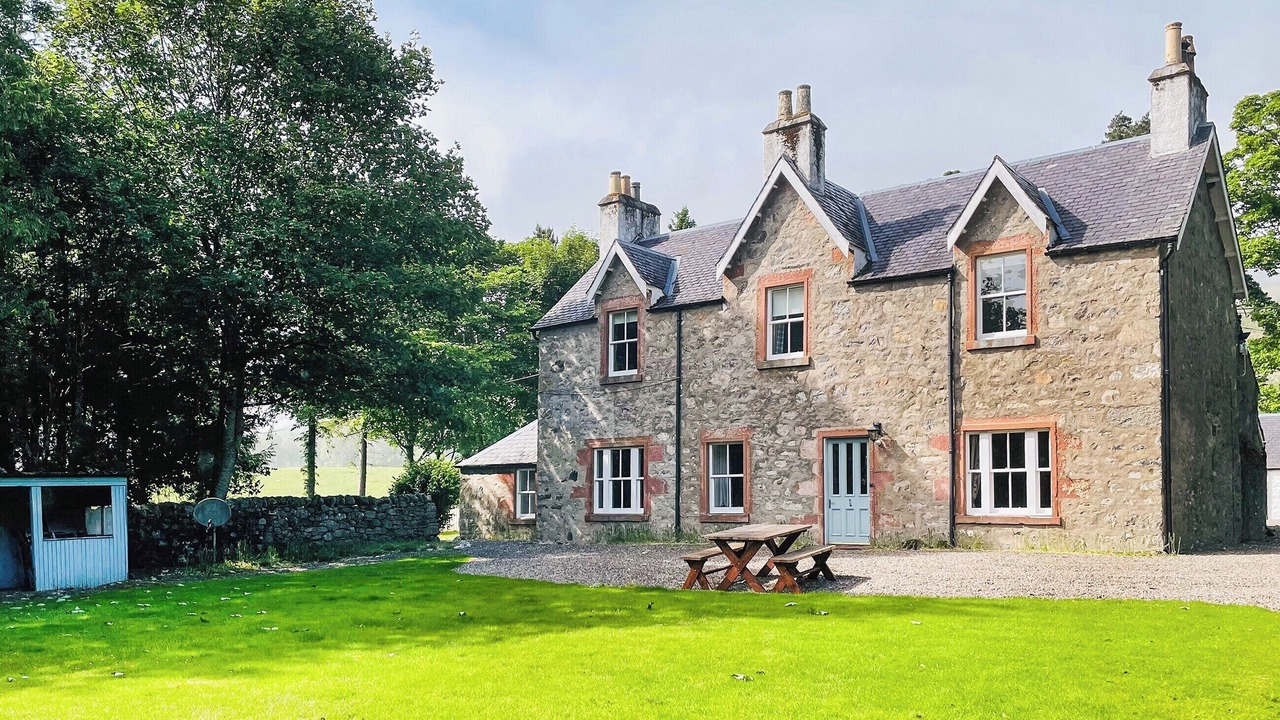 Photo of Others in Clova