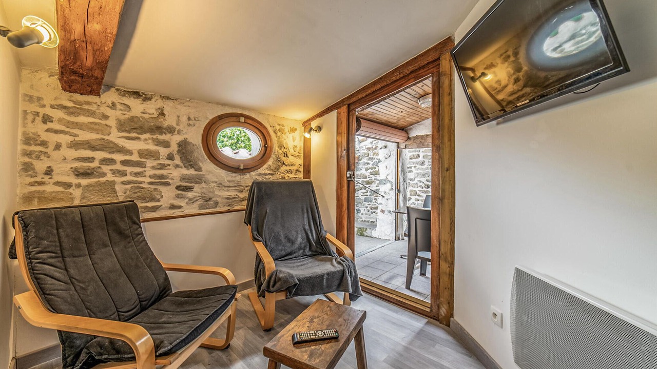 Photo of Bedroom in Peyriac-Minervois